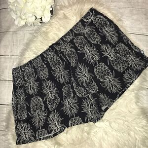 Lauren James Nylon Pineapple Shorts Elastic Waist Pull-On Black White